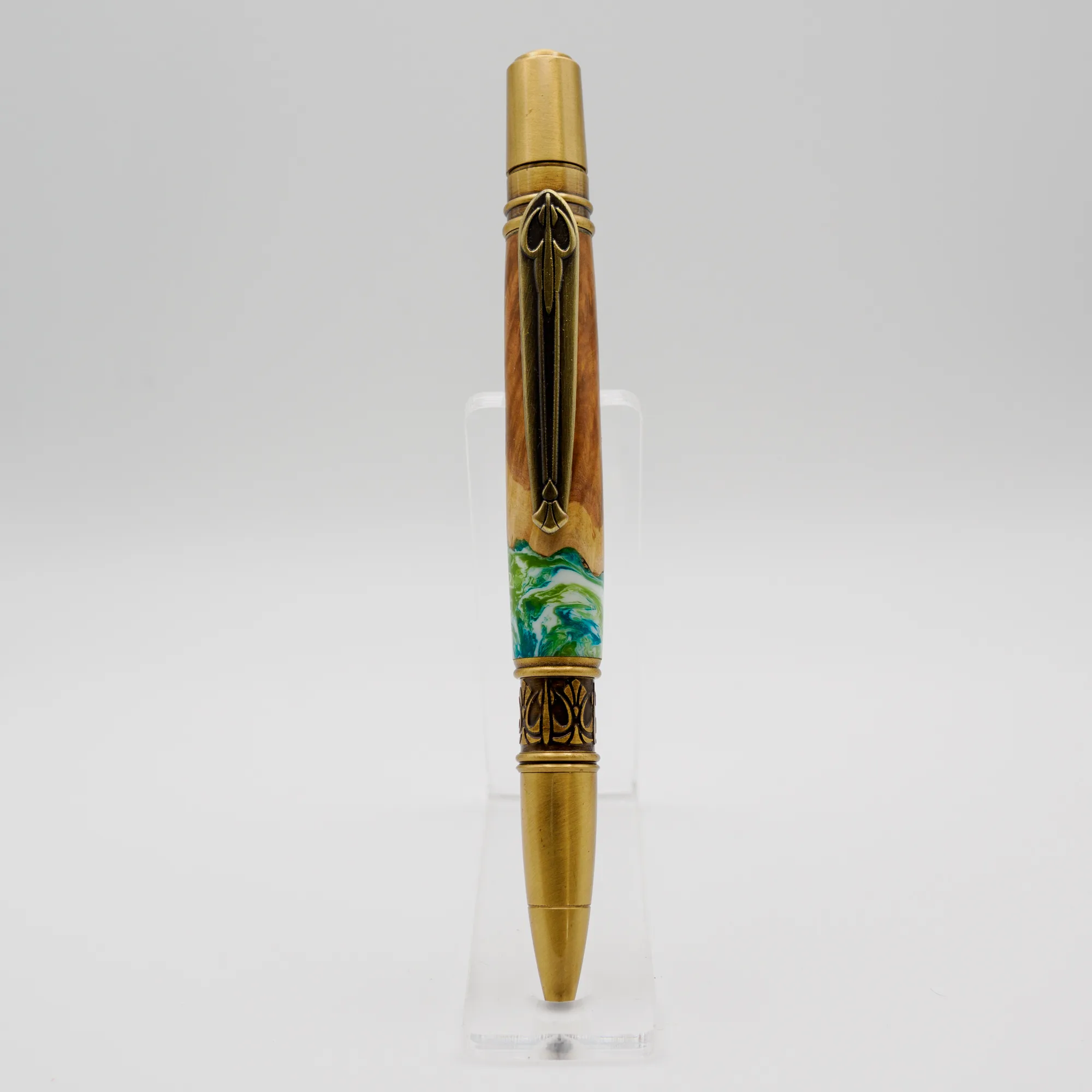 Maple & Green Resin